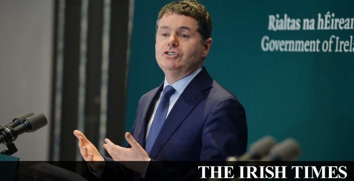 Donohoe to meet bank chiefs as Covid-19 crisis deepens