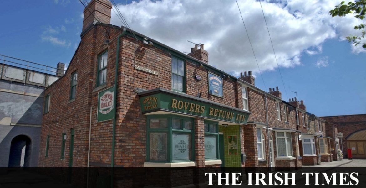 Coronavirus: Coronation Street and Emmerdale suspend filming