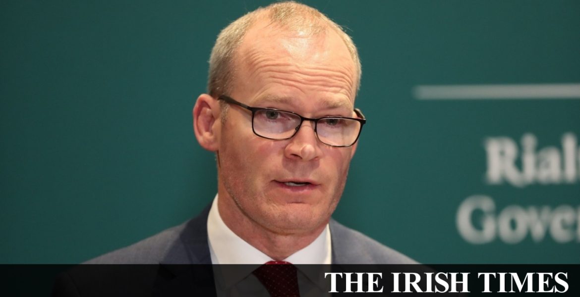 Coronavirus: Political pressure will not dictate response, says Coveney