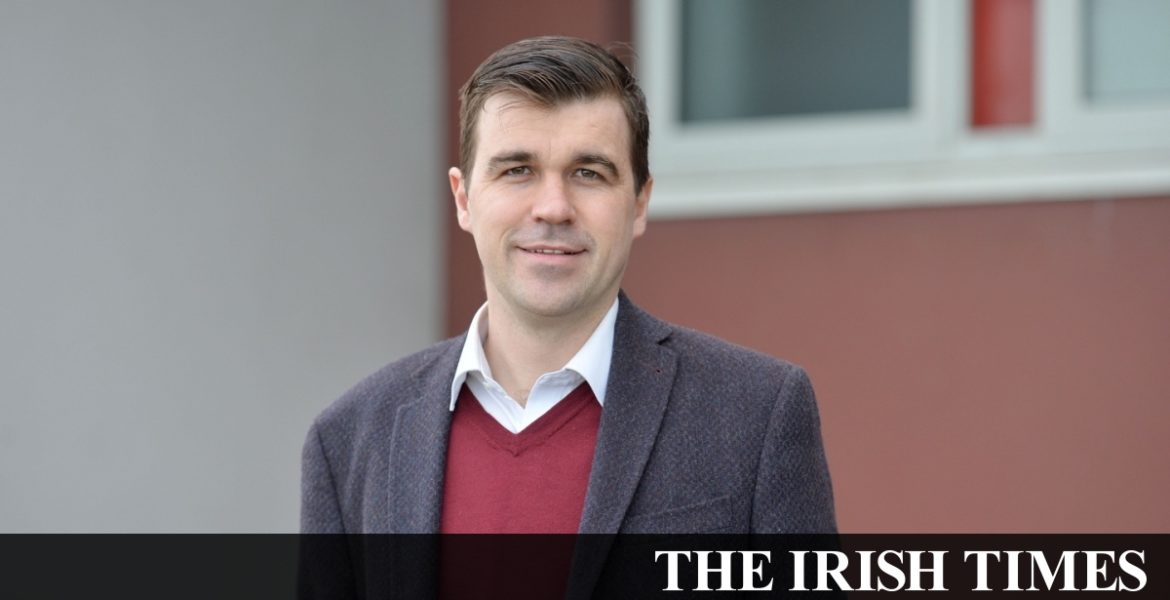 Backers of Labour leadership contender Kelly split over entering government
