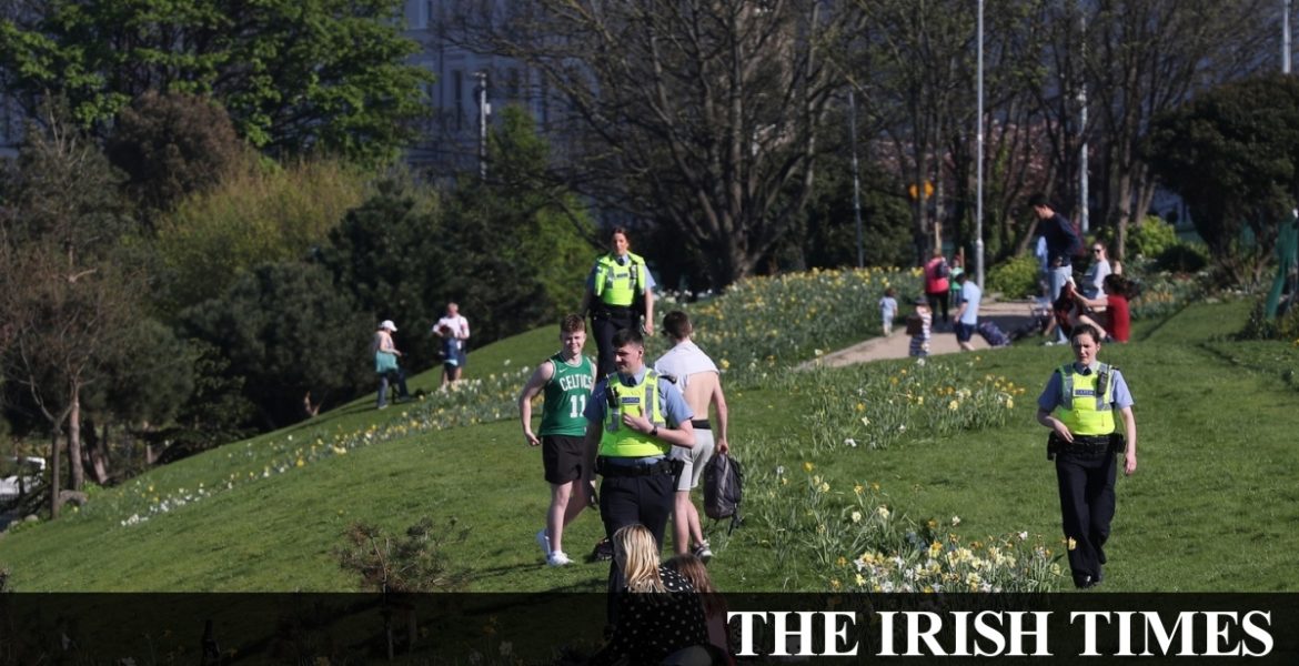 Coronavirus: Gardaí send home bank holiday weekend sun-seekers